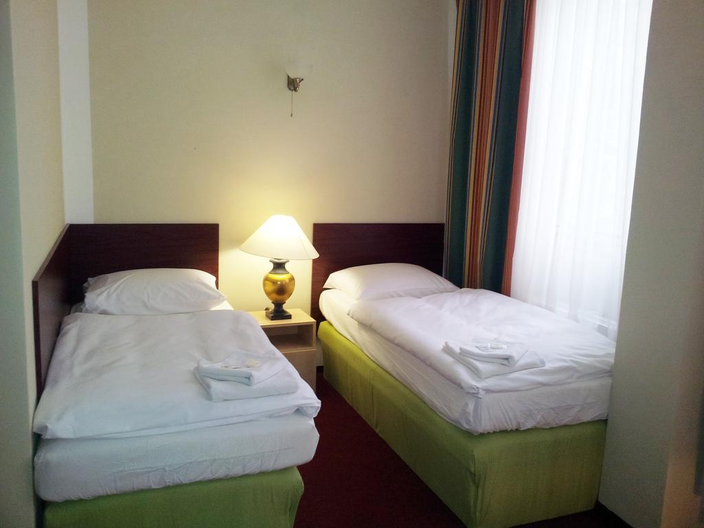 Hotel & Hostel Florian ปราก ห้อง รูปภาพ